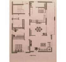 Frisch renovierte 4-Zimmer-EG-Wohnung - Adelshofen