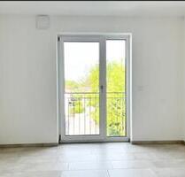 (AB SOFORT in ERDING) Helle 3-Zimmer-Wohnung mit TerrasseBalkon