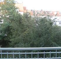 Möblierte 1-Zimmerwohnung mit Balkon & Tiefgarage - München Schwabing-Freimann