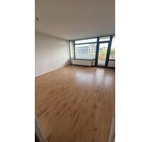 Attraktive 3 Zimmer Wohnung mit Weitblick! [VAC-18825] - Köln Lindenthal