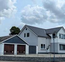 Zweifamilienhaus in Böklund 1685qm