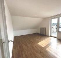 Zentral gelegene 3-Zimmer-Wohnung mit Balkon & Gartennutzung - Bad Pyrmont