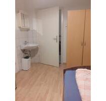 Zentral in Augsburg: möbl. Zimmer in WG frei
