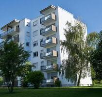 Schöne 2 Zimmer Wohnung mit großem Balkon - Friedrichsdorf