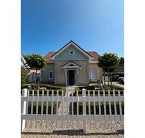 Ferienhaus am Meer Kamperland - 1.400,00 EUR Kaltmiete, in Essen (PLZ: 45259) Stadtbezirk VIII