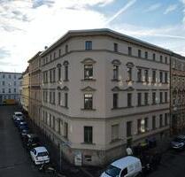 Attraktive Dachgeschosswohnung mit Einbauküche in der nördlichen Innenstadt! - Halle (Saale) Am Wasserturm/Thaerviertel