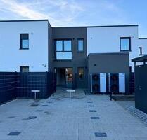 Exklusive 2 Zimmer Wohnung mit Einbauküche - Hambühren