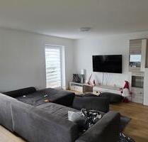 Neue helle Erdgeschosswohnung mit Garten in Wolfertschwenden