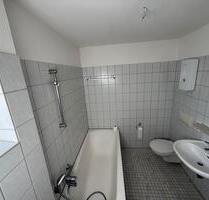 Bezahlbar. Praktisch. Bezugsfrei - 2 Zimmer Wohnung mit Balkon am Hageberg - Wolfsburg