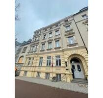 ATLAS IMMOBILIEN: Wunderschöne Altbau Wohnung mit Gäste WC - Halle (Saale) Damaschkestraße
