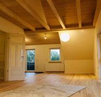 Wohnung neu, im Altbau, 3,5 Zimmer, 2 Bäder, Balkon, Stellplatz - Frielendorf