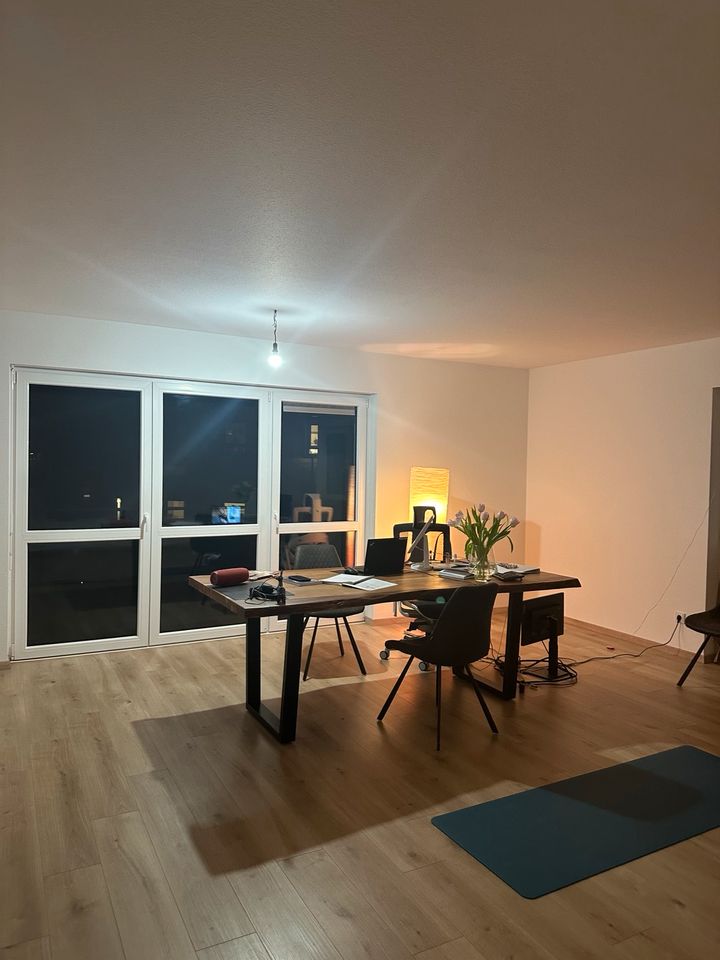 4 Zimmer Wohnung mit Balkon in Niedernhausen