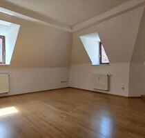 Einbauküche OPTIONAL!! 2-Raum-Dachgeschosswohnung in historischer Lage! - Görlitz