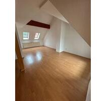 3,5 Zimmer DG Maisonette Wohnung in Essingen!