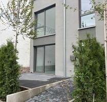 Neubau Town-House mit Eventküche in Ginsheim-Gustavsburg inklusive Terrasse und Tiefgarage