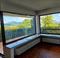 Wohnung mit Ausblick - 616,00 EUR Kaltmiete, in Habichtswald (PLZ: 34317)