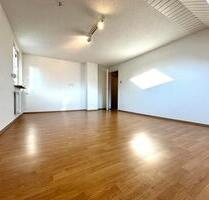 Wunderschöne 2,5 Zimmer Wohnung mit neuer Küche zu vermieten - Trossingen