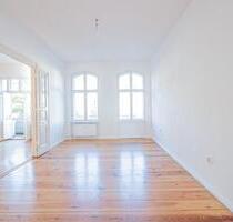 Bezugsfreie helle Altbauwohnung -3 Zimmern & Balkon -Florakiez - Berlin Pankow