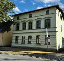 Kernsanierte Dachgeschosswohnung mit Altbaucharme - Dargun