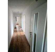 Wohnung 700€ - 700,00 EUR Kaltmiete, ca.  90,00 m² in Volkmarsen (PLZ: 34471)