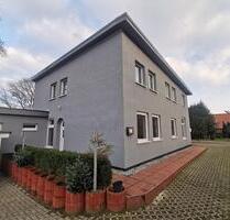 3 Zimmer Wohnung in Hemmoor EBK 90m2 Terasse Garten Maisonette - Selsingen