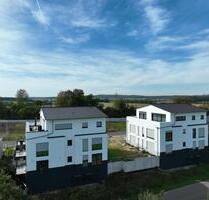 Exklusive Penthousewohnung mit Dachterrasse und Blick ins Grüne - Gründau