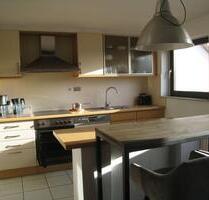 Kurzzeitmiete !! Möblierte helle 2-Zimmer-Wohnung mit Galerie - Hannover Bothfeld-Vahrenheide