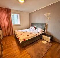 eine vollmöblierte 2 Zimmer Wohnung in Sachsenhausen zu vermieten - Frankfurt am Main Sachsenhausen Süd