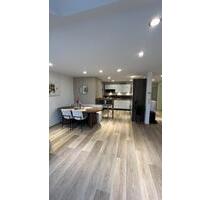 Maisonette-Dachgeschosswohnung mit Loggia, Carport & Stellplatz - Trossingen