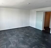 Renovierte leerstehende sonnige 2-Zimmerwohnung inkl. Garage - Kempten (Allgäu) Auf dem Lindenberg