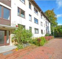 Schwachhausen: Gepflegte 4-Zi.-Whg. mit Balkon in ruhiger Lage - Bremen