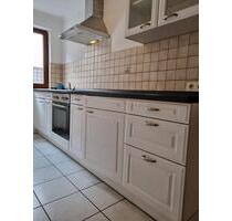 400 Euro 30qm 1 Zimmer - 400,00 EUR Kaltmiete, in Gundelsheim (PLZ: 74831)