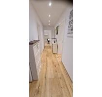 1 Zimmer komplett möbliert in Wohngemeinschaft frei ab 05.09.2025 (room in shared apartment) - Augsburg Bergheim
