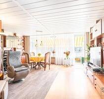Helle und möblierte 2-Zimmer-Wohnung mit Balkon in Garching bei München