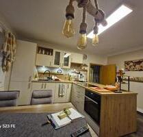 4Zimmer Whg mit Balkon,Auerbach ruhige Lage,im Doppelhaus - Auerbach in der Oberpfalz