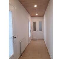 2-Raum-Wohnung - 296,00 EUR Kaltmiete, in Hainichen (PLZ: 09661)