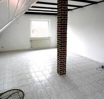 3-Zimmer-Dachgeschosswohnung - 650,00 EUR Kaltmiete, in Reppenstedt (PLZ: 21391)