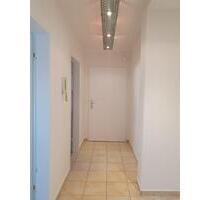 3 Zi-Souterrainwohnung- große Fensterfronten - EBK - ruhige Lage - Mühlheim am Main