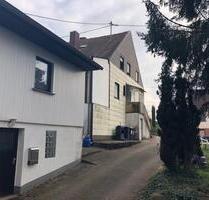 2 Häuser,4 Garagen in Hüttigweiler auf 1028 qm Grundstück - Sankt Wendel