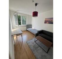 möbliertes WG- Zimmer für Studentinnen und Azubis - Gelsenkirchen Gelsenkirchen-Mitte