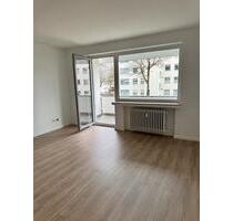 Schöne, sanierte 2 Zi-Wohnung, 67 m², mit Balkon - Paderborn Neuenbeken