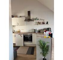Helle Dachgeschosswohnung mit Einbauküche – zentral gelegen! - Saarlouis