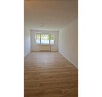 Renovierte 3 Zimmer ab August verfügbar - Altenburg