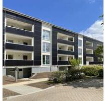 Helle Wohnung in saniertem Plattenbau - Ballenstedt