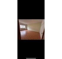3-Raumwohnung mit Balkon und Einbauküche - Chemnitz Kapellenberg