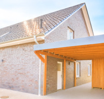 Moderne Doppelhaushälfte mit Garten und Carport in zentraler Lage - Lüneburg Goseburg-Zeltberg