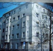 Helle 2,5 Zimmer - Altbauwohnung 73 qm , Nürnberg, Südstadt