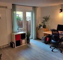 1 Zimmer(wohnung) in WG, Zwischenmiete August - DezJanFeb flex. - Stuttgart Stuttgart-Ost