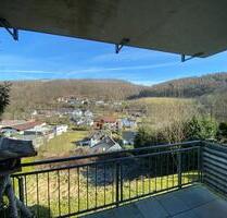 Helle 3-Zimmer-Wohnung mit Balkon, Stellplatz Gummersbach-Erbland - Wiehl