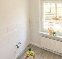 Hier lädt ein großer Balkon zum gemeinsamen Verweilen ein - Chemnitz Borna-Heinersdorf
